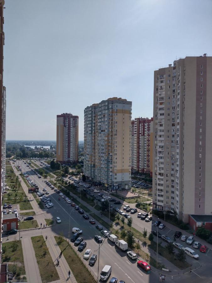 Apartamento Осокорки Русовой 3 Kiev Exterior foto