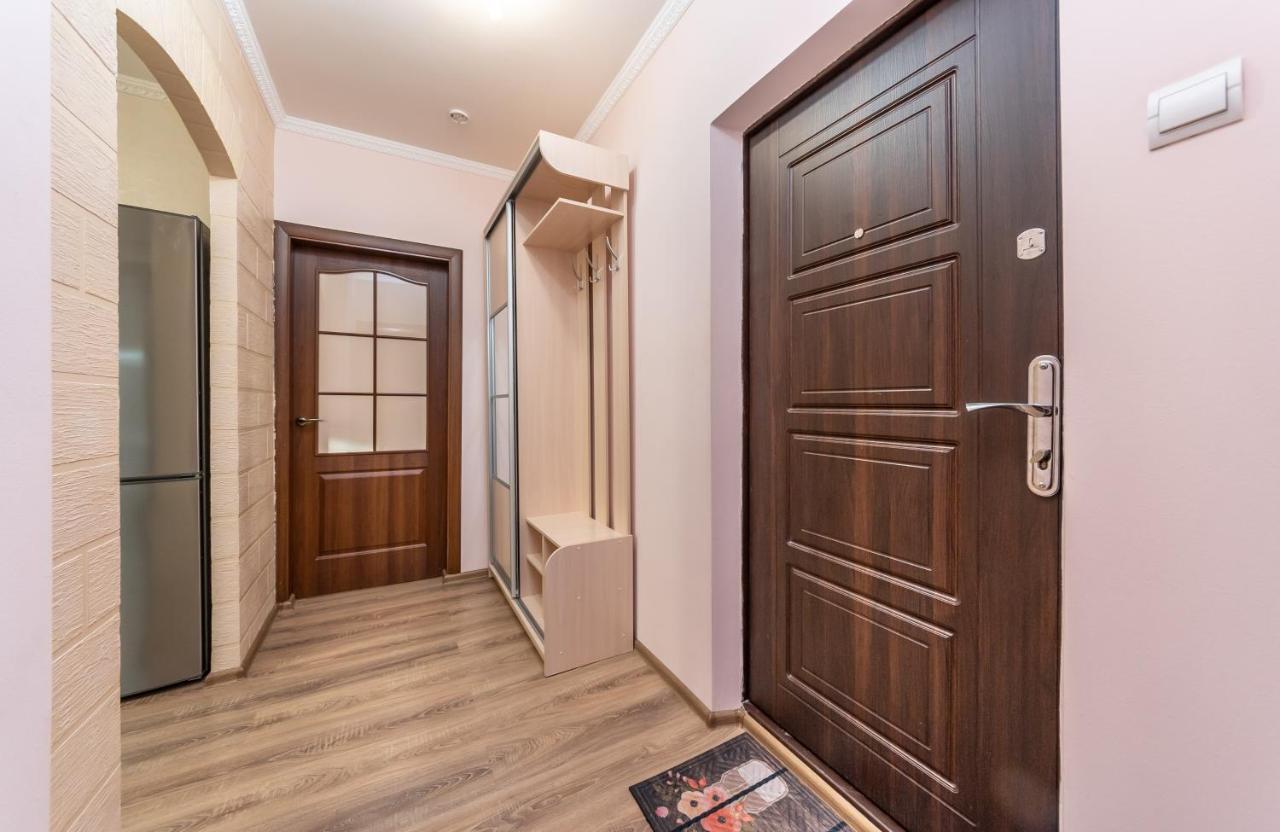 Apartamento Осокорки Русовой 3 Kiev Exterior foto